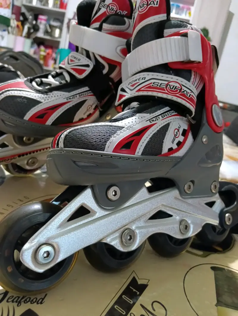 Patines en línea SEVENKA ajustables para niños - 1