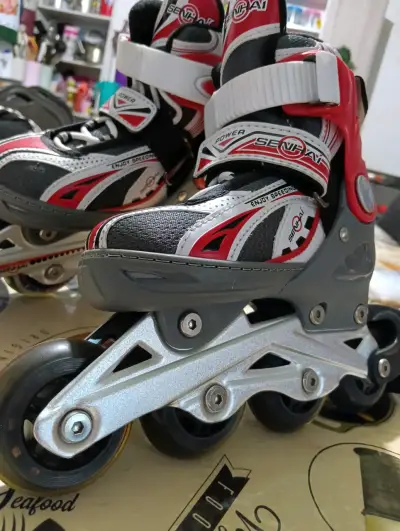 Patines en línea SEVENKA ajustables para niños - miniatura 1