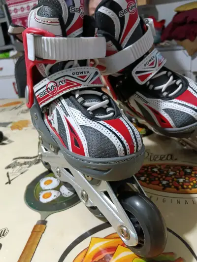 Patines en línea SEVENKA ajustables para niños - miniatura 2
