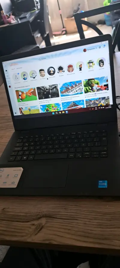 Laptop Dell Vostro 14 3000 con Intel Core i5 - miniatura 1