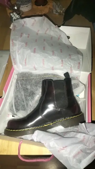 Botines de cuero negro Sybilla con costura amarilla - miniatura 1