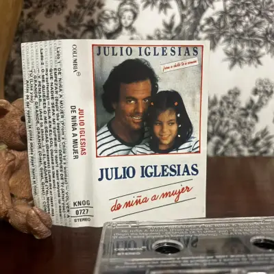 Cassette Julio Iglesias De Niña a Mujer 1991 Chile - miniatura 4