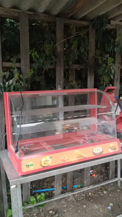 Vitrina Calefactora Roja para Alimentos - miniatura 3