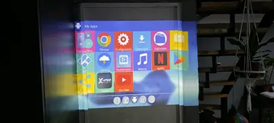 Proyector Vivitek DLP con Android TV Box - miniatura 4