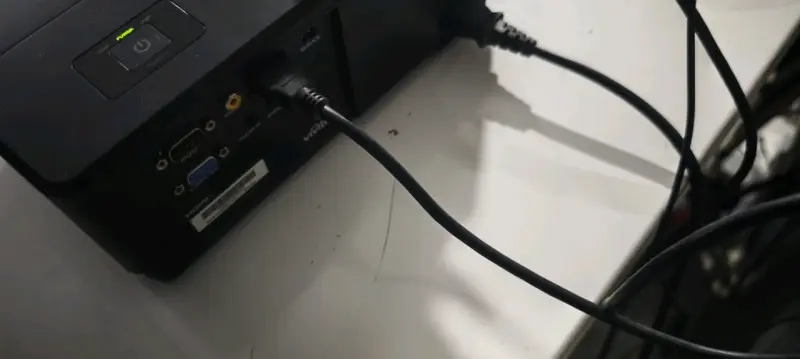 Proyector Vivitek DLP con Android TV Box - 6