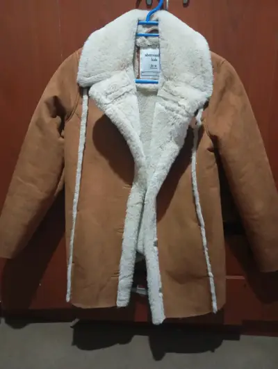Abrigo de niña con forro de lana Abercrombie Kids - miniatura 1