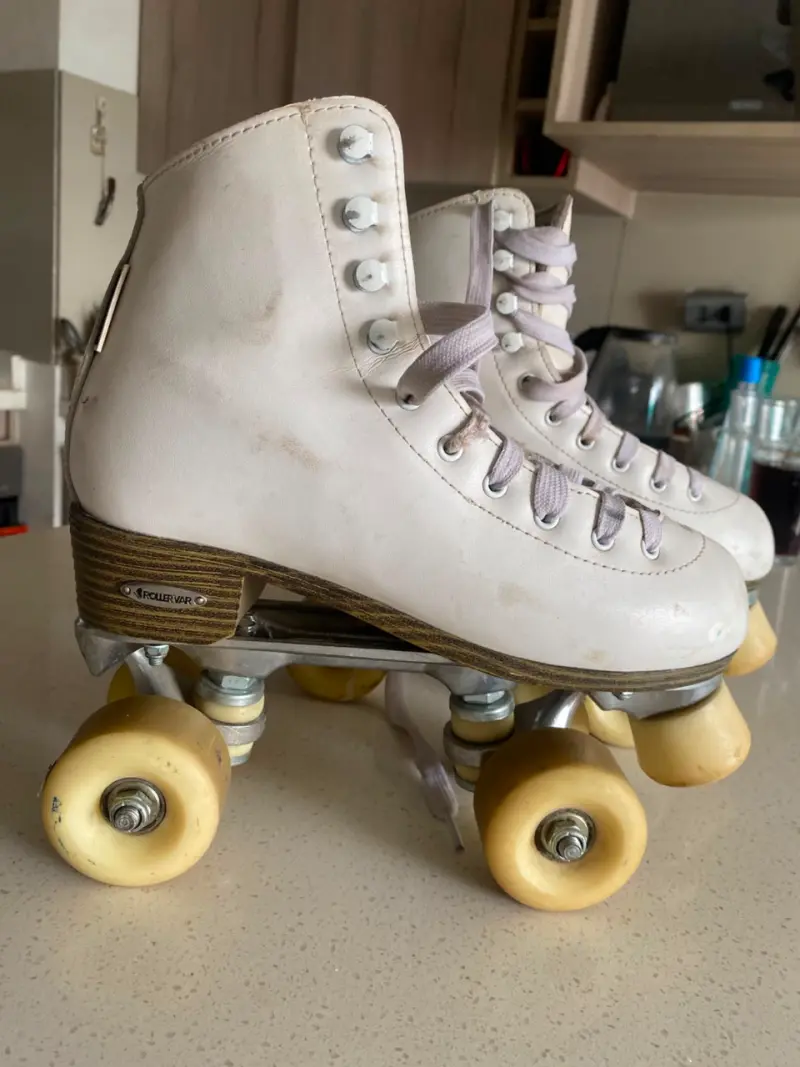 Patines de Cuatro Ruedas Blancos Roller Var - 4