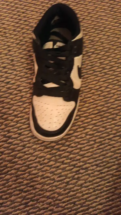 Zapatillas deportivas Nike blanco y negro - miniatura 3