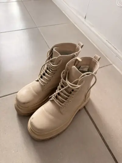 Botas beige con plataforma para mujer - miniatura 3
