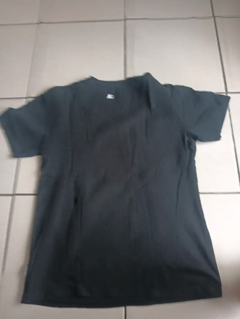 Polera negra Starter con bolsillo - 2