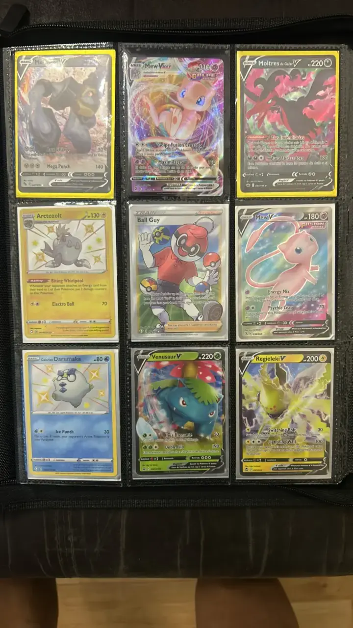 Colección de cartas Pokémon raras y holográficas - 3