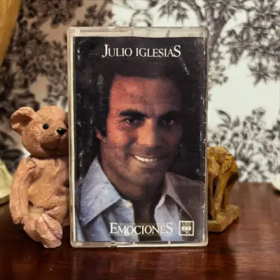 Cassette Julio Iglesias Emociones 1984 Chile - miniatura 1