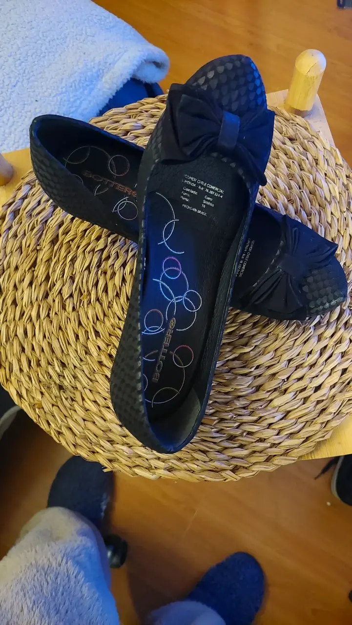 Zapatos de tacón bajo negros con lazo - 2
