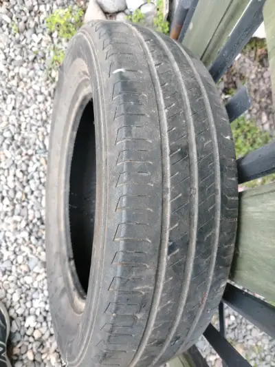Neumáticos usados 185/65 R15 en buen estado - miniatura 4