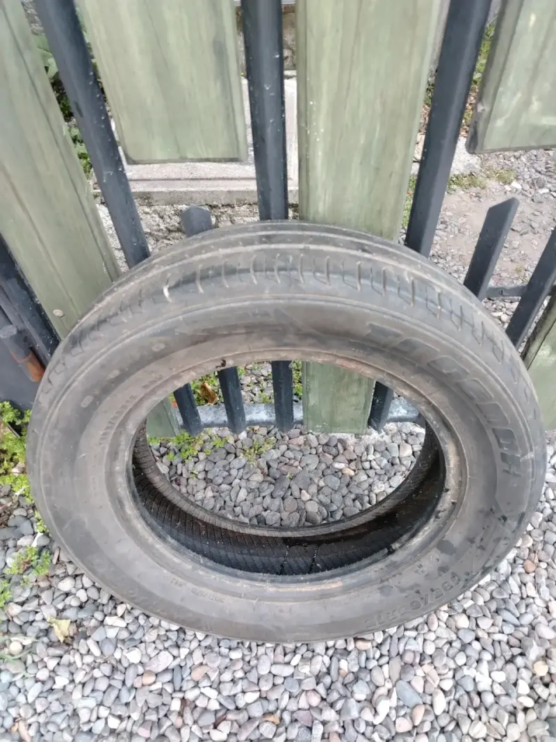 Neumáticos usados 185/65 R15 en buen estado - 5