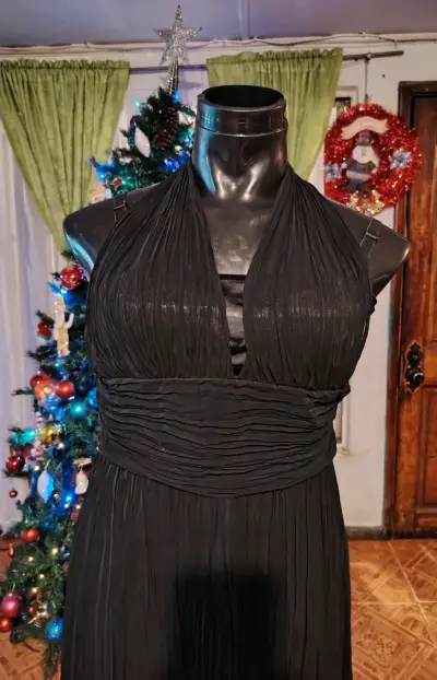 Vestido negro elegante para fiesta - miniatura 2
