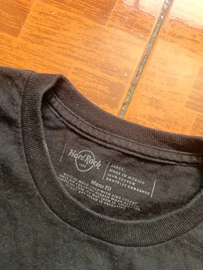 Polera Hard Rock - miniatura 3