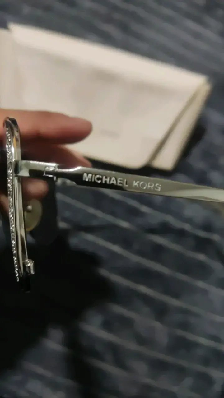 Gafas de sol Michael Kors con funda - 2