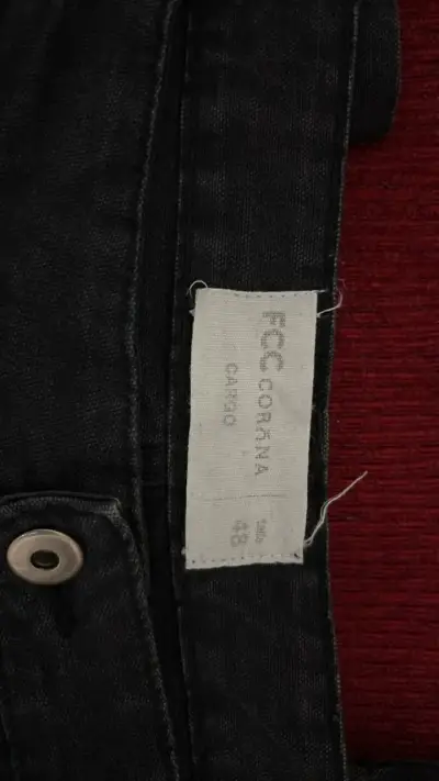 Pantalón cargo de mezclilla negros para hombre - miniatura 2