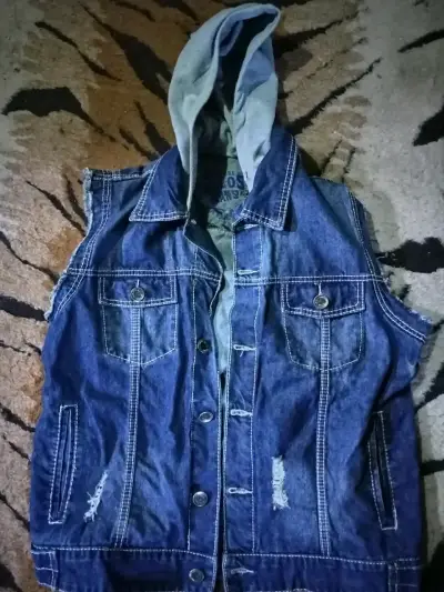 Chaqueta sin mangas mezclilla. - miniatura 1