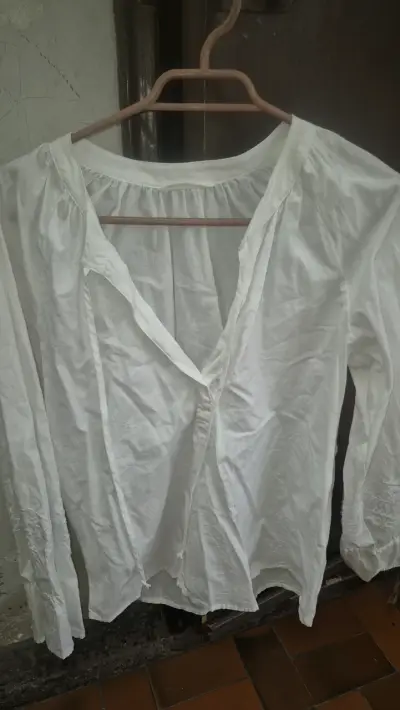 Blusa blanca de mujer talla XS - miniatura 1