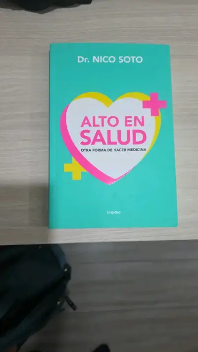 Libro 'Alto en Salud' de Dr. Nico Soto - miniatura 1
