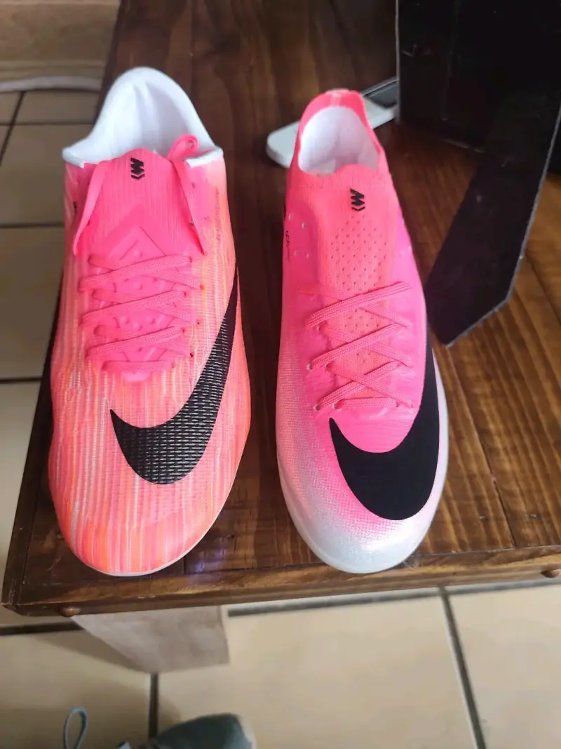 Zapatillas deportivas rosadas para hombre