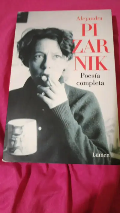 Libro Poesía Completa de Alejandra Pizarnik - miniatura 1