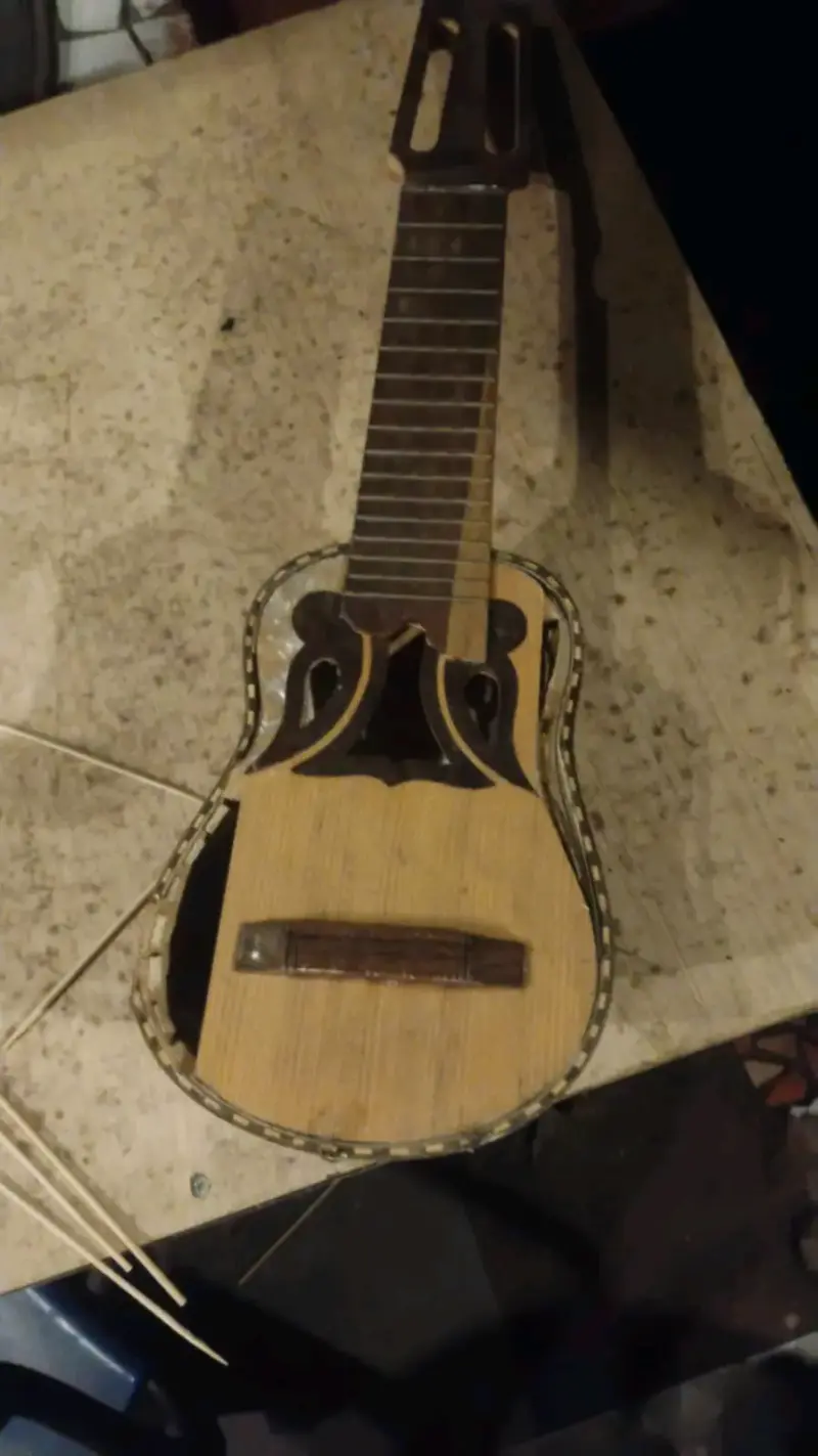 Servicio de Luthier reparación de instrumentos - 3
