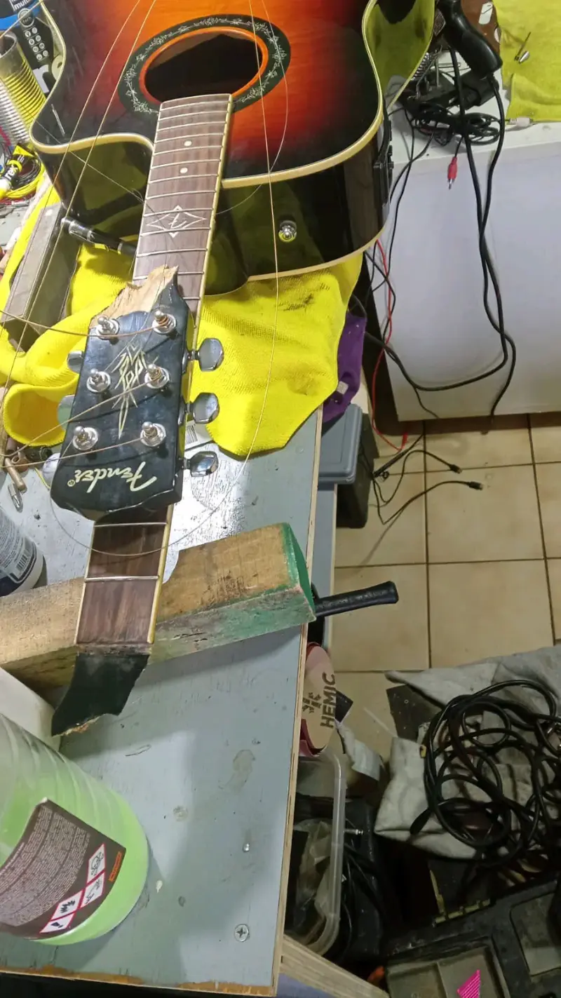 Servicio de Luthier reparación de instrumentos - 5