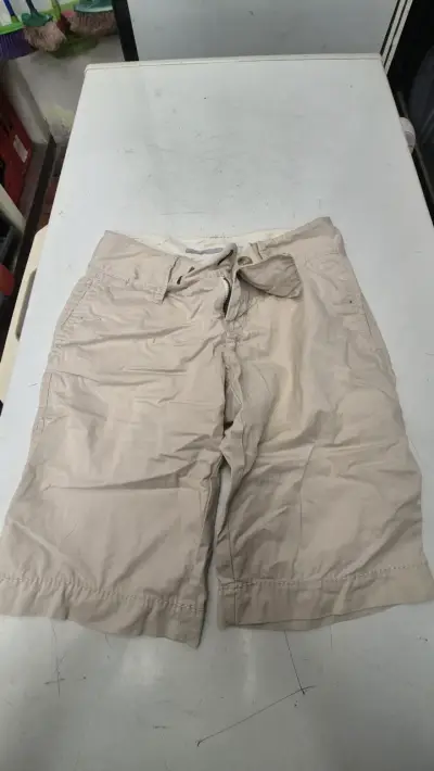Bermudas beige para mujer Old Navy - miniatura 1