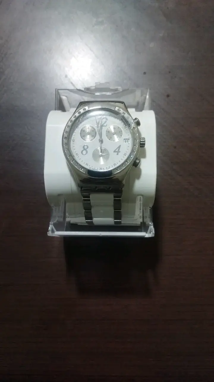 Reloj Swatch de acero inoxidable con cronógrafo - 1