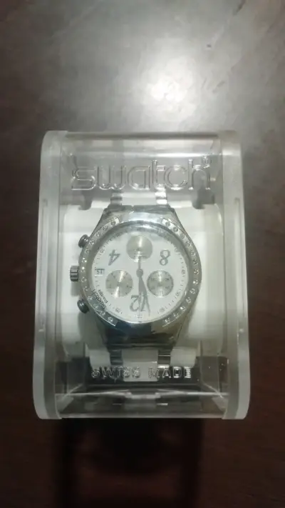 Reloj Swatch de acero inoxidable con cronógrafo - miniatura 3