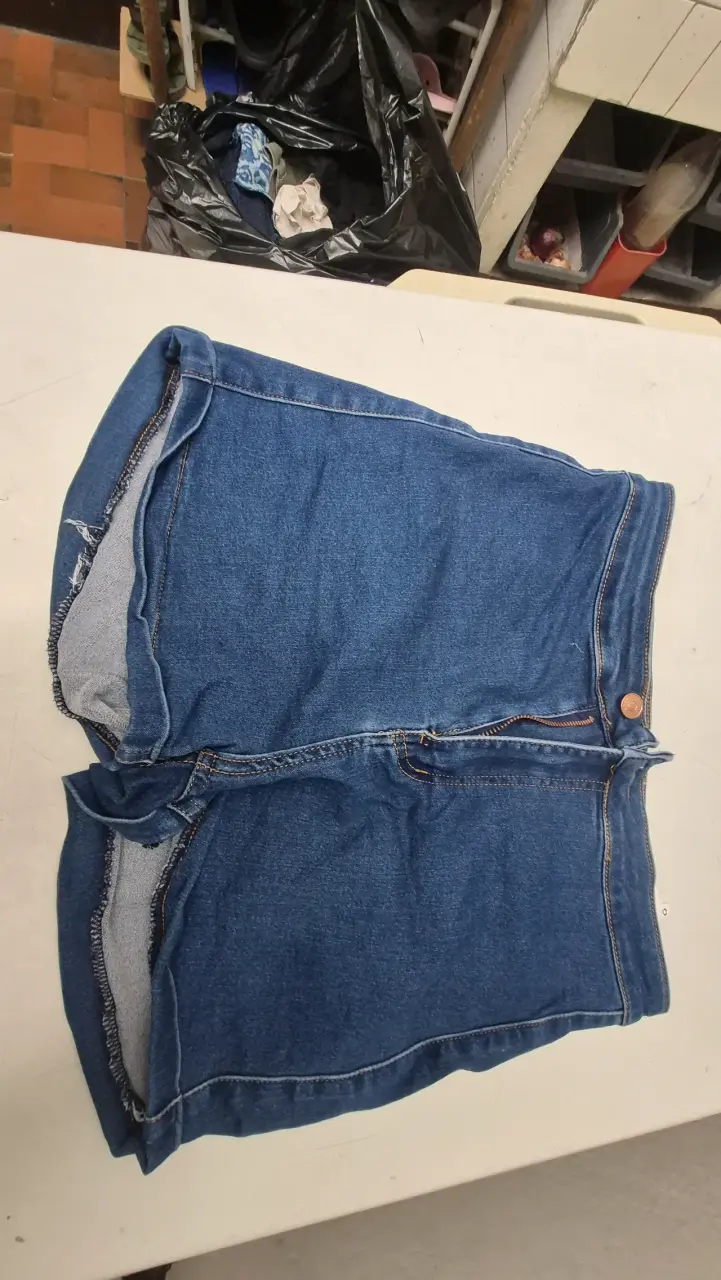 Shorts de mezclilla azul talla 42 - 1