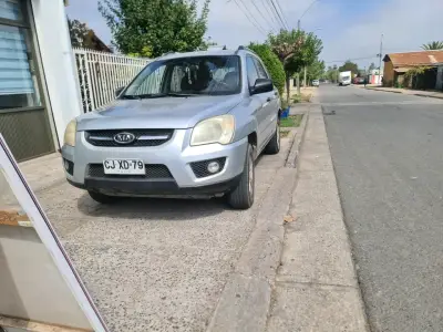 SUV Kia Sportage 2010 Bencinero en buen estado - miniatura 3