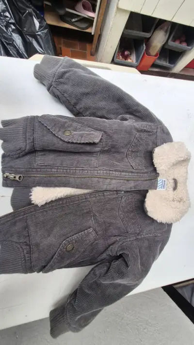 Chaqueta de pana gris con forro de lana Old Navy - miniatura 1