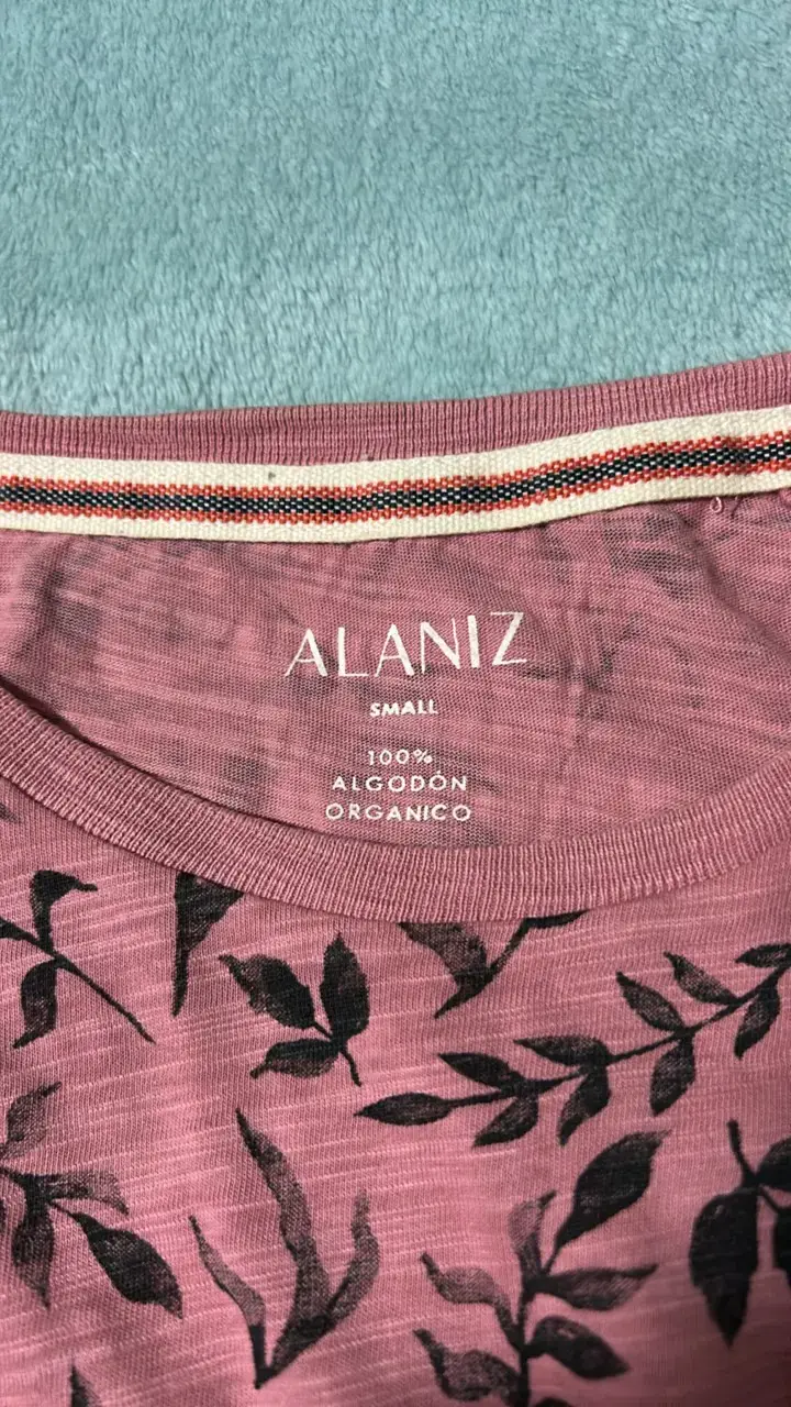 Polera Alaniz estampado floral rosa - 4