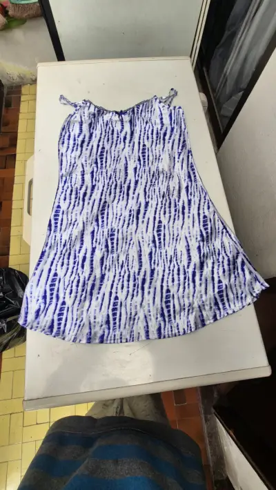 Pijama de verano azul y blanco para mujer - miniatura 1