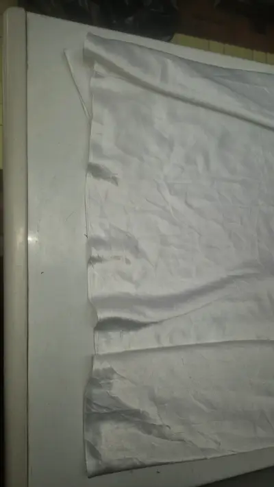 Pijama larga blanco con encaje - miniatura 2