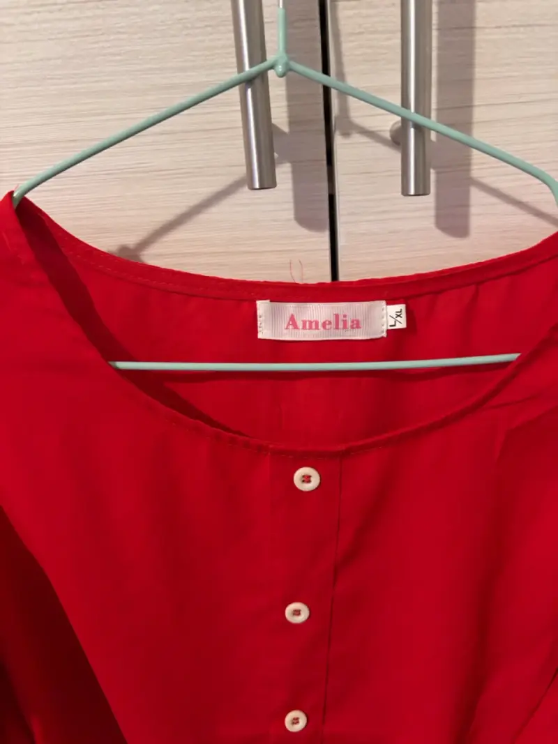 Blusa roja con volantes Amelia - 2