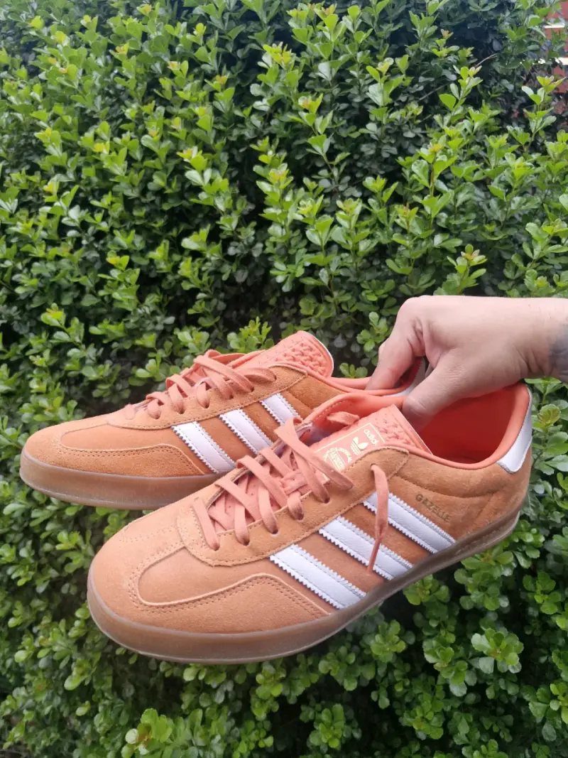 Zapatillas Adidas Gazelle naranjas para hombre