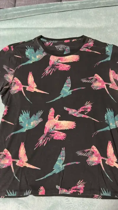 Polera con estampado de aves coloridas - miniatura 2