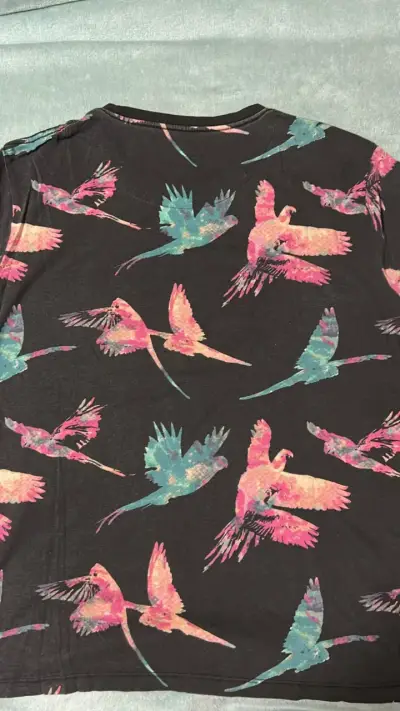 Polera con estampado de aves coloridas - miniatura 4