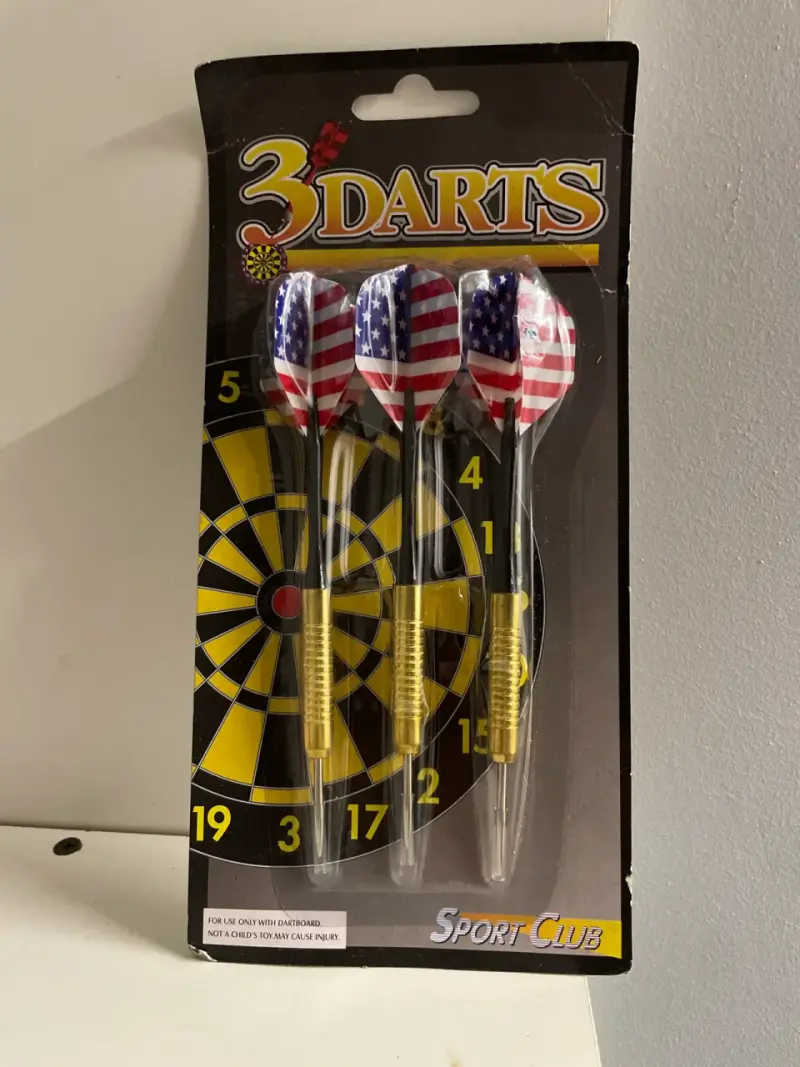 Juego de 3 dardos con diseño de bandera - 1