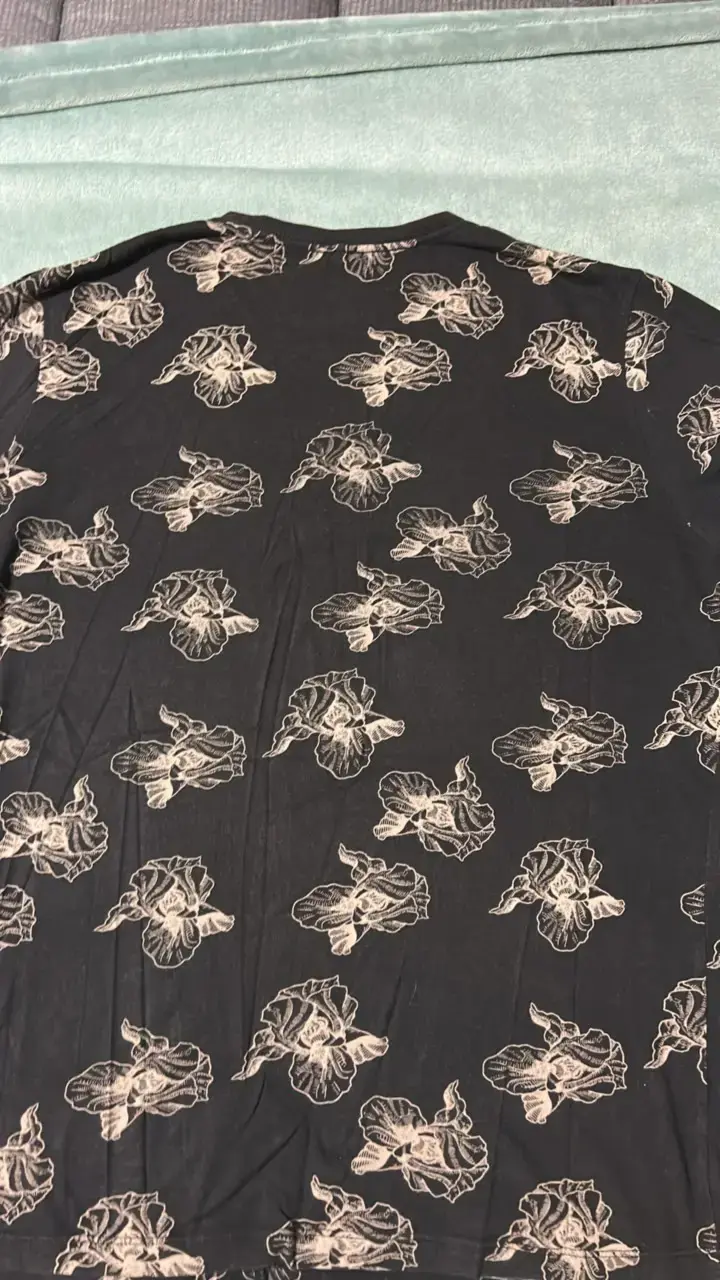 Polera estampada negra Alaniz Concepts - 5
