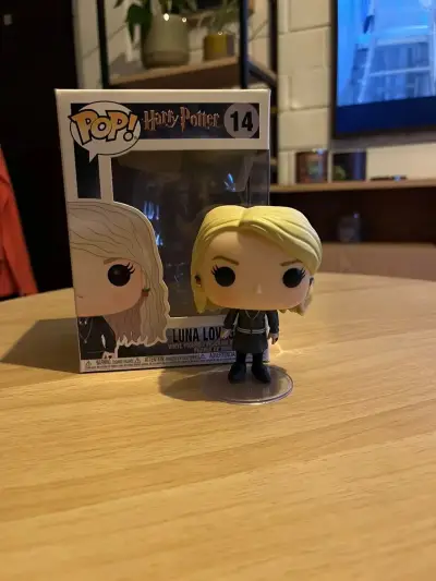 Figura Funko Pop Luna Lovegood Harry Potter - miniatura 1
