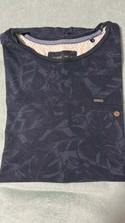 Polera estampada azul Alaniz para hombre - miniatura 1