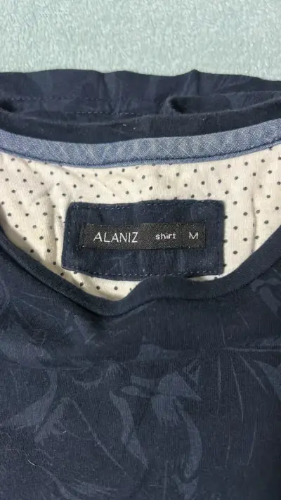 Polera estampada azul Alaniz para hombre - miniatura 3