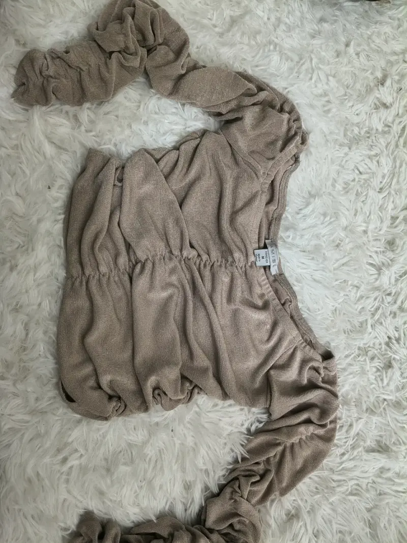 Polera beige de textura única para mujer - 8