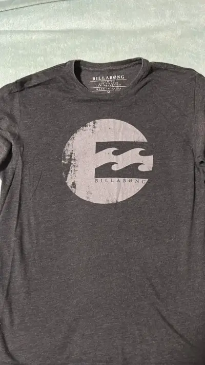 Polera gris Billabong slim fit para hombre - miniatura 1